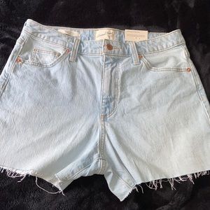 Light washed shorts